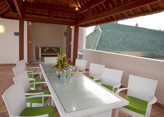 Villa Pineapple 200 Mtrs From *